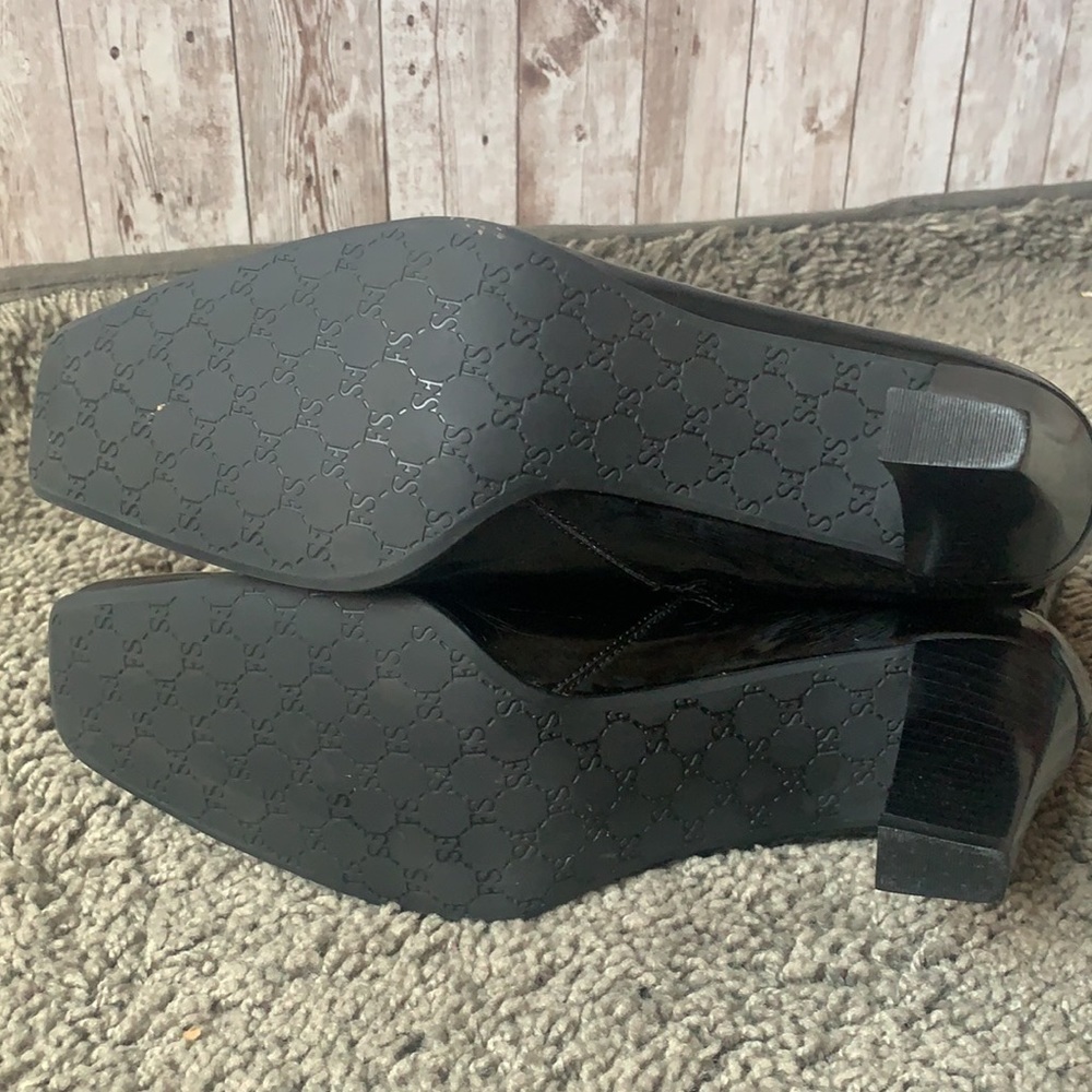 Franco Sarto Cleo Heeled Bootie - Picture 8 of 11